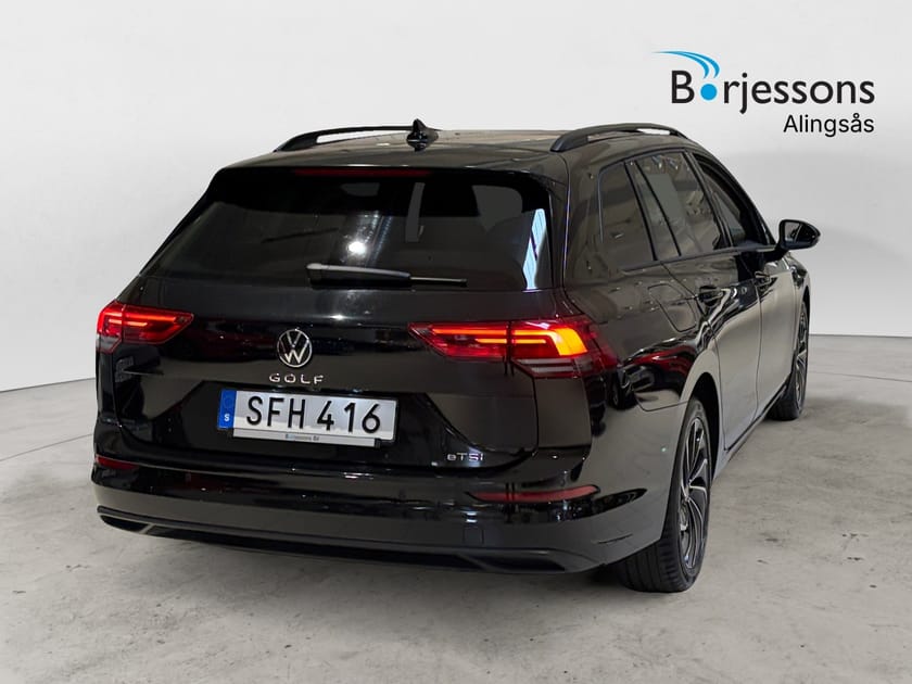 Bild 3 av Volkswagen Golf Sportscombi TSI 131hk Drag/Värmare/Backkamera