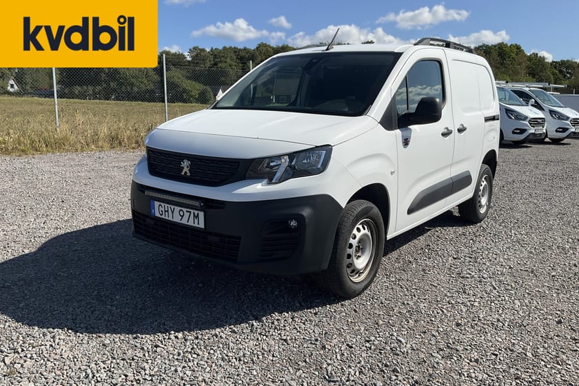 Bild 1 av Peugeot Partner Utökad Last 1.5 HDI Skåp 4x4 (130hk) Reparationsobjekt
