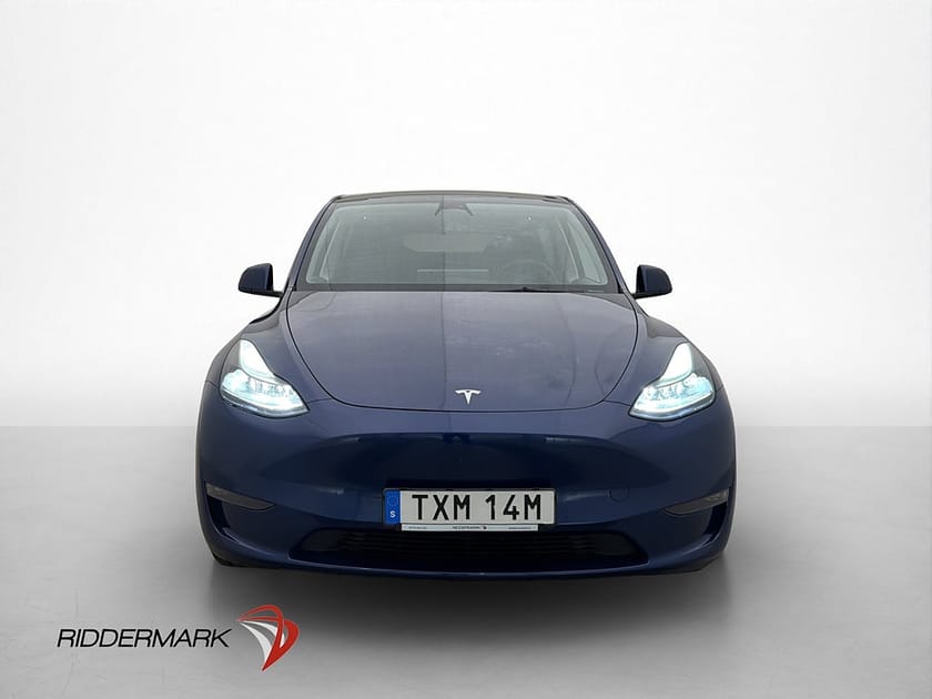 Bild 3 av Tesla Model Y Long Range AWD Svensksåld MOMS Panorama