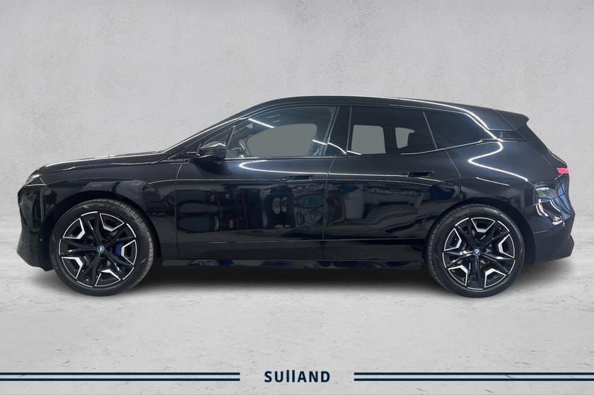 Bilde 2 av BMW iX xDrive40 Fully Charged, Sportspakke, Multifunk.seter++