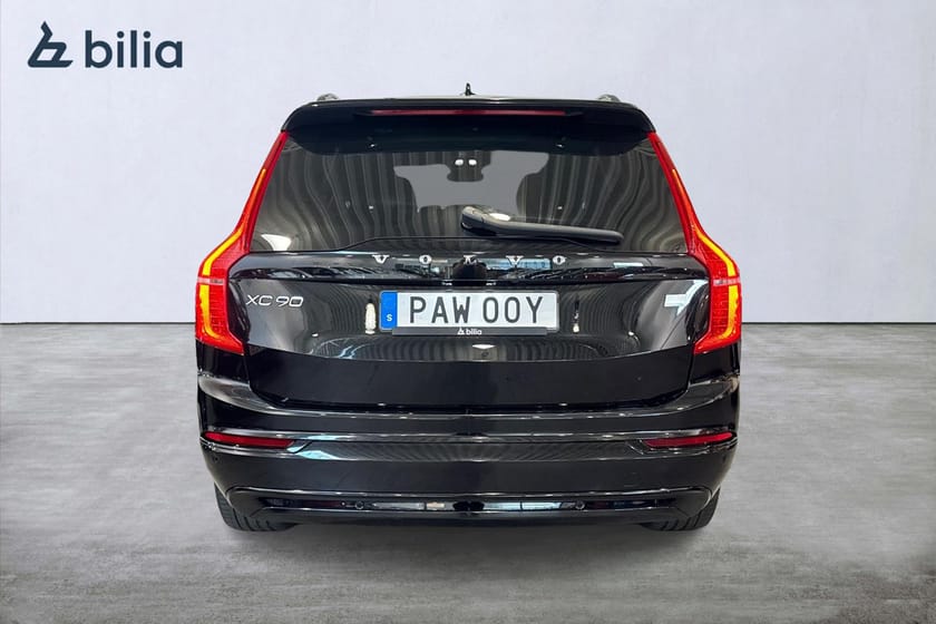Bild 5 av Volvo XC90 Recharge T8 Ultimate Dark Edition. Tonade rutor Panoramaglastak Head Up Display Parkeringskamera 360 Bowers&Wilkins Luftfjädring Dragkrok
