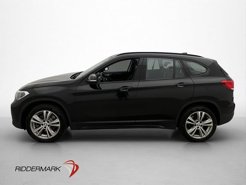 Bild 4 av BMW X1 sDrive20i Sport line HeadUp Navi Isofix Ambient Svensksåld