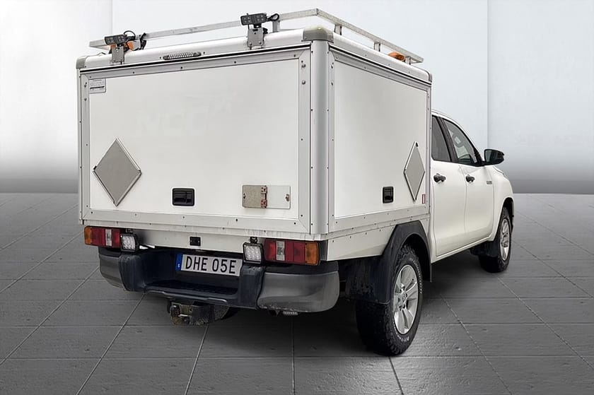 Bild 4 av Toyota Hilux Dubbelhytt 2.4 AWD Aut Drag Kamera Värmare LED-ramper MOMS
