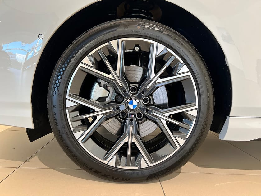 Bild 3 av BMW 120 M-Sport Design, Rattvärme, Apple CarPlay, Backkamera