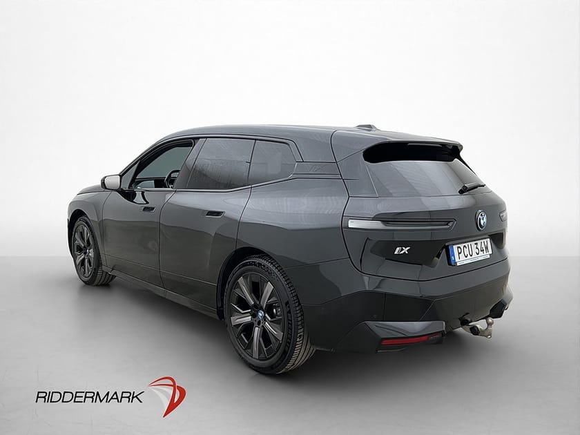 Bild 5 av BMW iX xDrive40 326hk Sport Head Up Laser H/K Dragkrok 360°