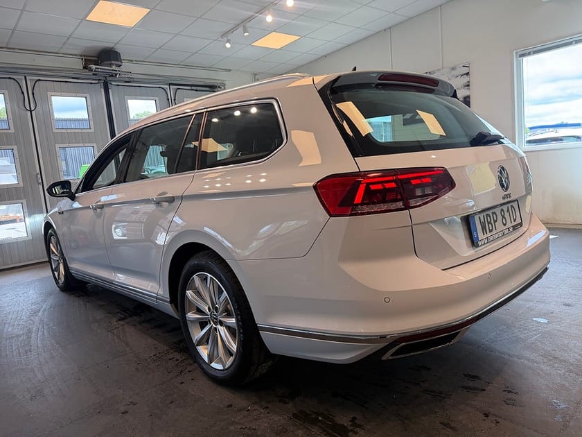 Bild 3 av Volkswagen Passat Sportscombi GTE 1.4 TSI ACT OPF Drag Gps B-kamera