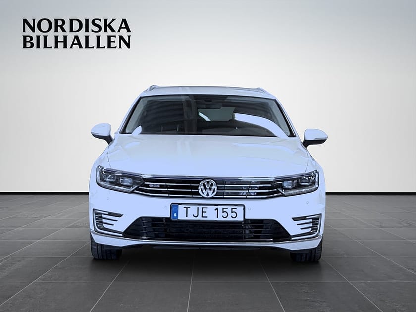 Bild 2 av Volkswagen Passat Variant GTE 1.4 TSI ACT Nybesiktad Värmare Drag
