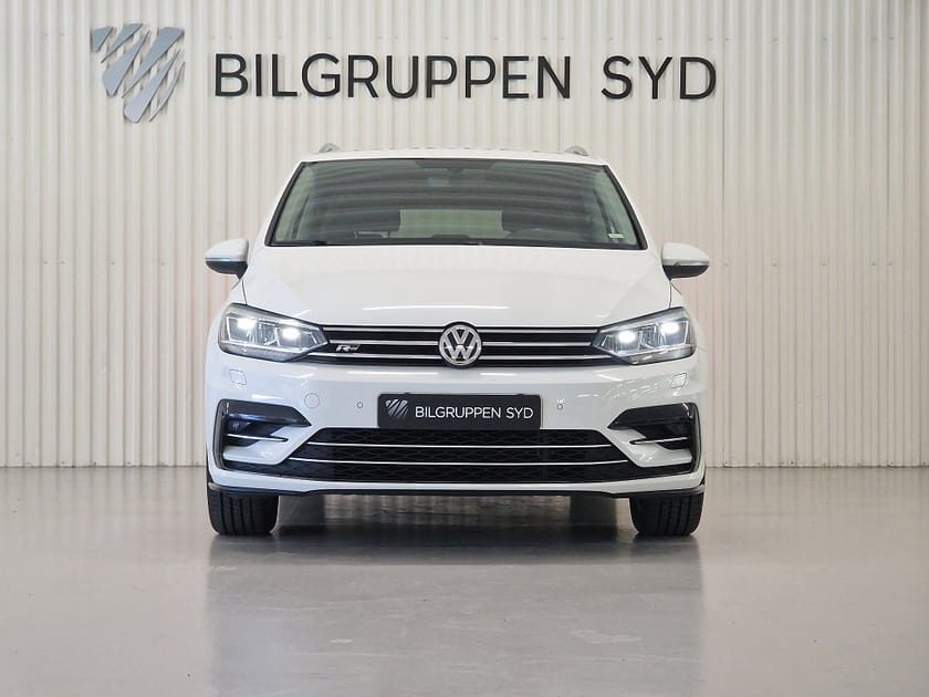 Bild 2 av Volkswagen Touran 7-seater 7-sits 1.4 TSI BMT|R-Line|Dragkrok|CarPlay|Kamera|