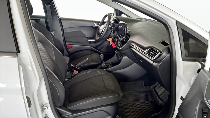 Bild 3 av Ford Fiesta TITANIUM 1.0 100Hk | Rattvärme Carplay Adaptiv Farthållare