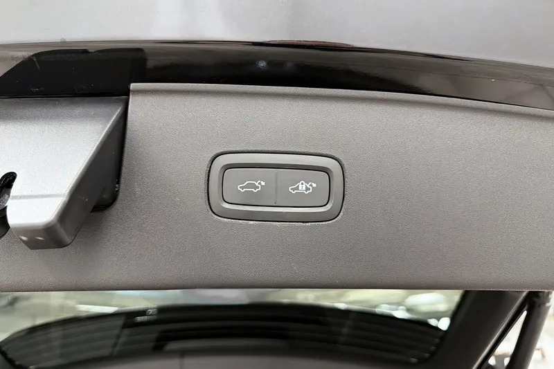 Volvo EX90 Twin Motor Performance bilde 28