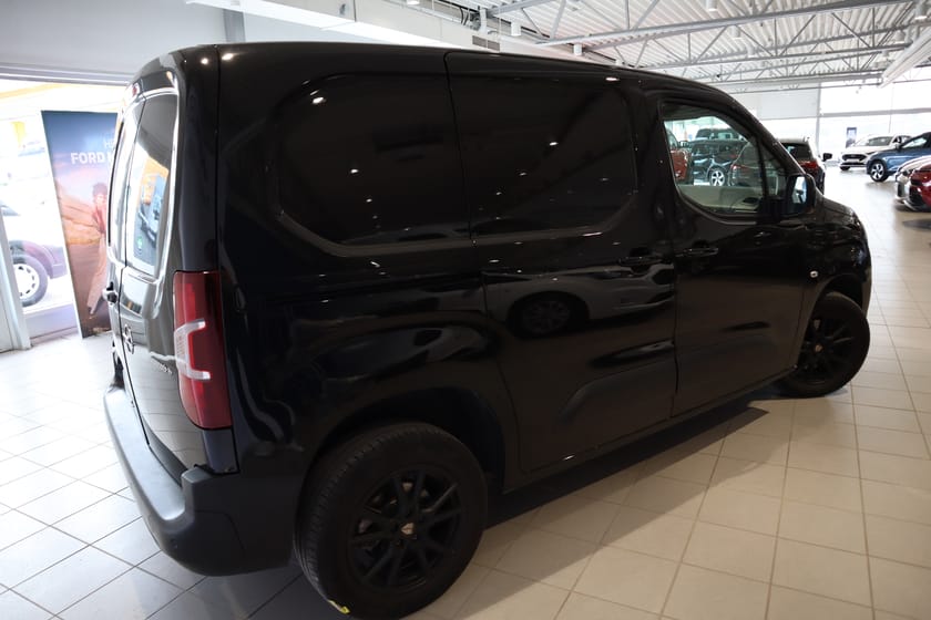 Bild 5 av Opel Combo Cargo IP 1.5 BlueHDi 130 EAT, 131hk 1.5 EAT 130hk Automat