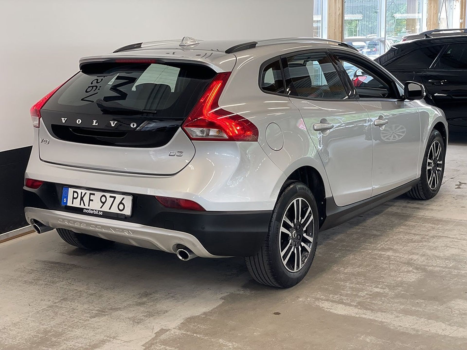 Volvo V40 Cross Country 2018, kuva 6/18