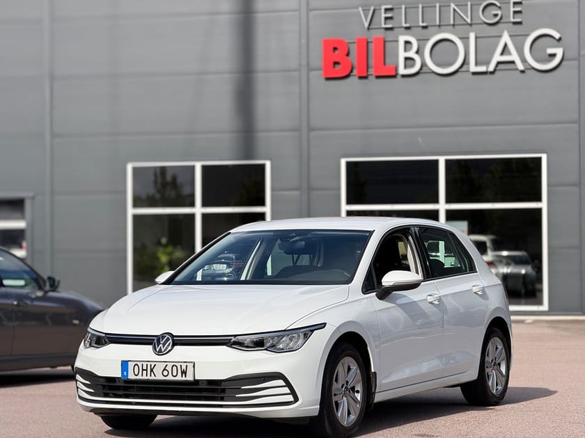Bild 2 av Volkswagen Golf 1.0 eTSI Automat B-Kamera Rattvärme