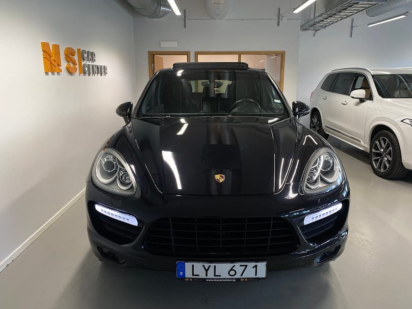 Bild 2 av Porsche Cayenne Turbo TipTronic S 500hk Panorama