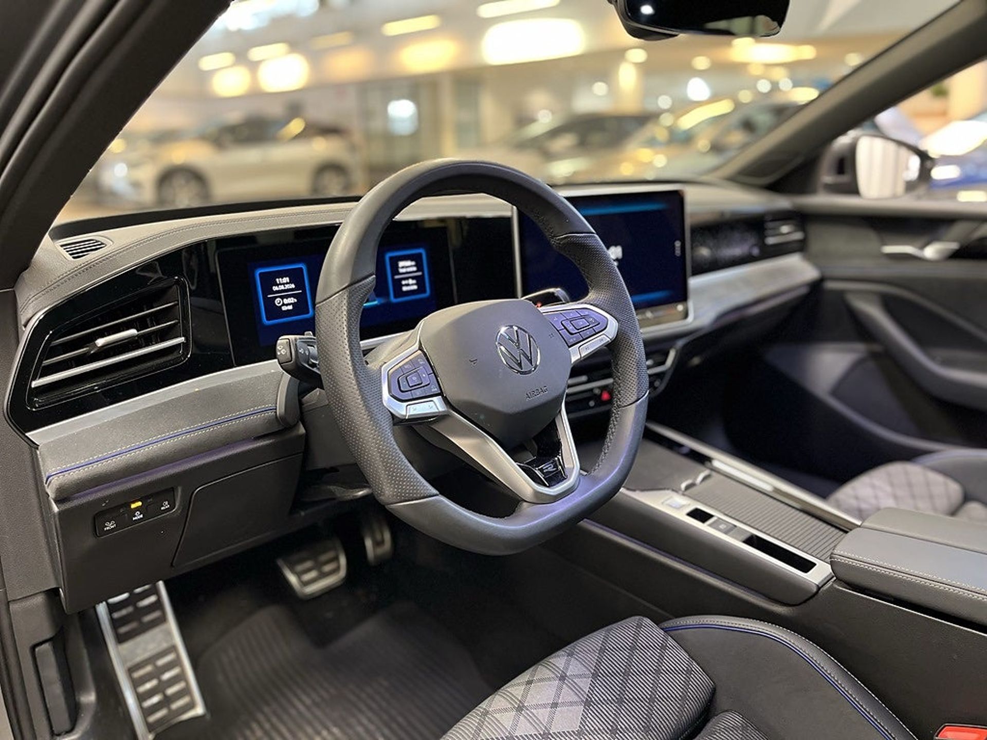 Volkswagen Passat Variant eHybrid 2025, bild 6/26