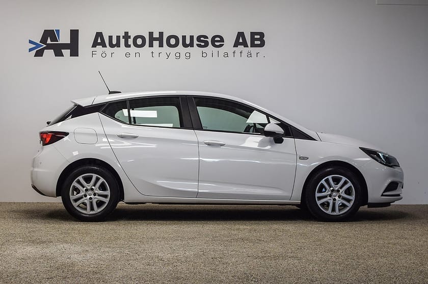 Bild 3 av Opel Astra 1.0 EDIT ecoFLEX CarPlay Rattvärme P-Sensorer Garanti
