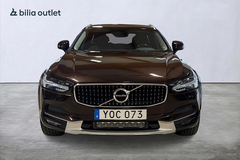Bild 3 av Volvo V90 Cross Country D4 AWD Adv Edition /Head-Up /  Keyless / B-kam / Navi