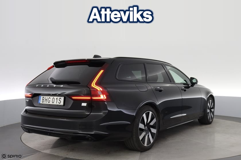 Bild 3 av Volvo V90 RECHARGE T8 AWD R-design Black Edition 456HK