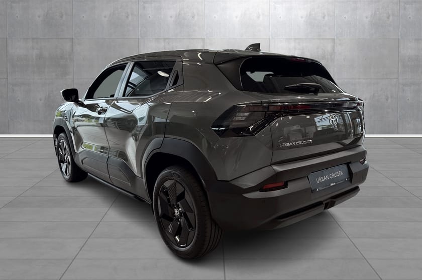 Bilde 3 av Toyota Urban Cruiser SUV 4WD, høy bakkeklaring, EL 395 km rekkevidde