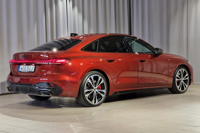 Bild 5 av Audi A5 Sedan e-hybrid quattro eHybrid S line | Drag | P-klim | 20" | 360 vy | 36