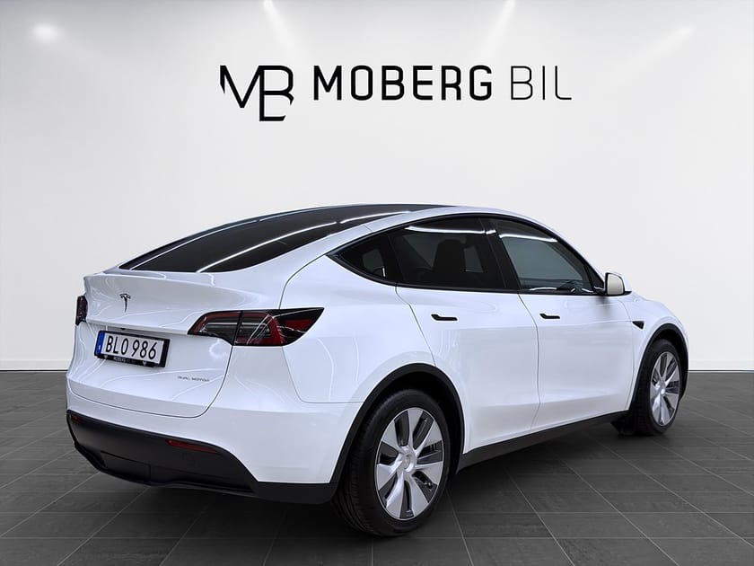 Bild 5 av Tesla Model Y Long Range AWD 514hk Helg på Moberg! Pano Läder B-Kamera