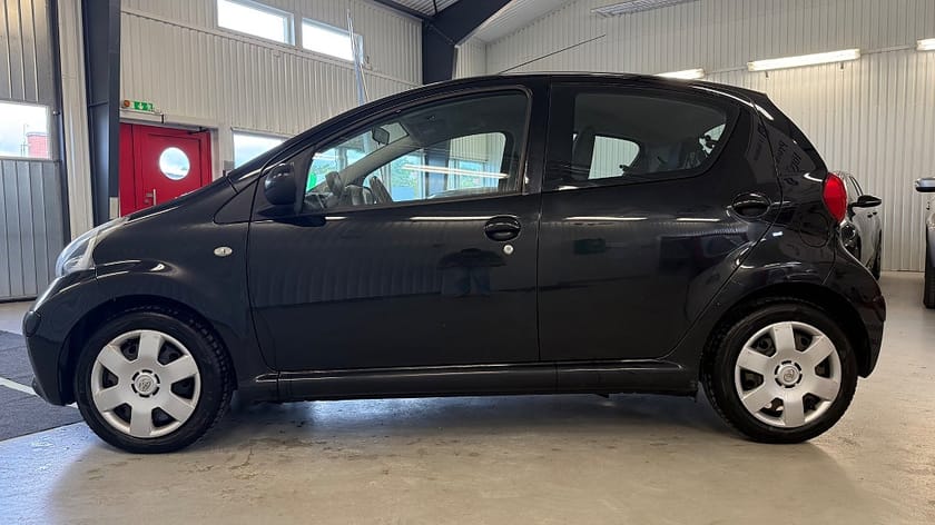 Bild 5 av Toyota Aygo 5-dörrar 1.0 VVT-i Manuell, 68hk, AUX, *AC*