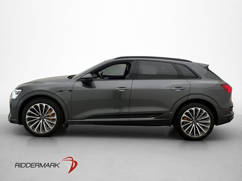 Bild 5 av Audi e-tron 55 quattro S-line Pano Adaptiv Luft B&O 360°