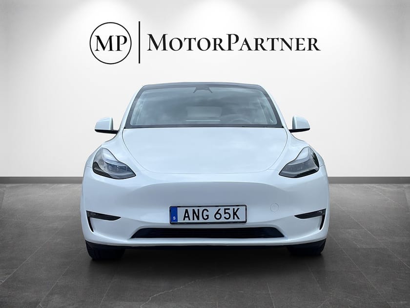 Bild 4 av Tesla Model Y Long Range AWD Autopilot Dragkrok MOMS 514hk