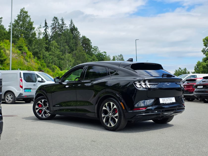 Bilde 2 av Ford Mustang Mach-E Long Range LR 600km RWD |Tech+ |Skinn |B&O |Pano |Krok |ACC