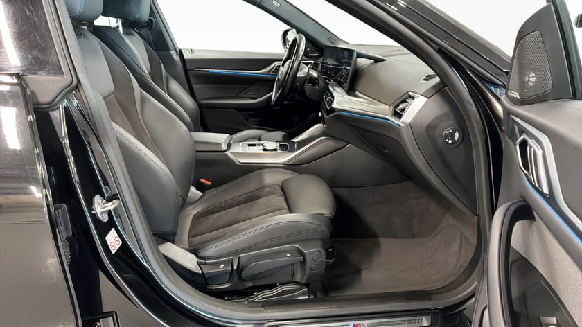 Bild 3 av BMW i4 M50 xDrive Gran Coupé Parking Assist+ Head Up 360° Kamera H/K Drag
