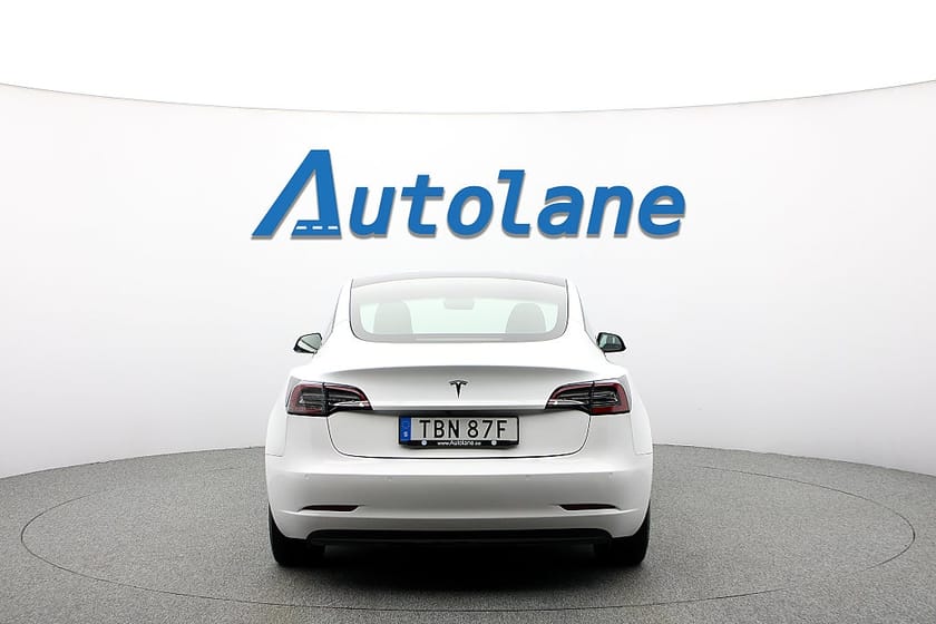 Bild 5 av Tesla Model 3 Standard Range Plus Plus, Pano, B-Kamera,60kWh, Kamera 325hk
