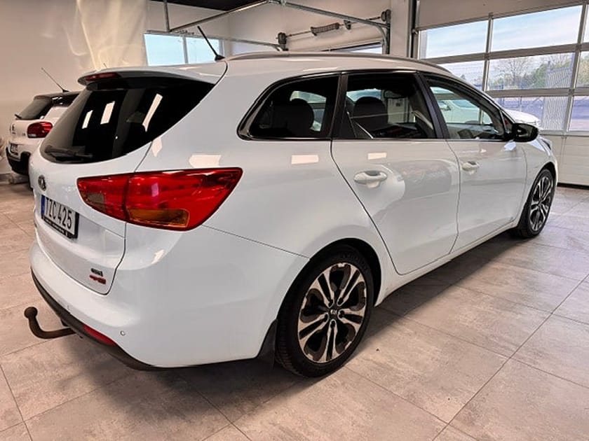 Bild 4 av Kia cee'd_sw 1.6 CRDi EX Comfort// Drag//Automat// Kamkedja