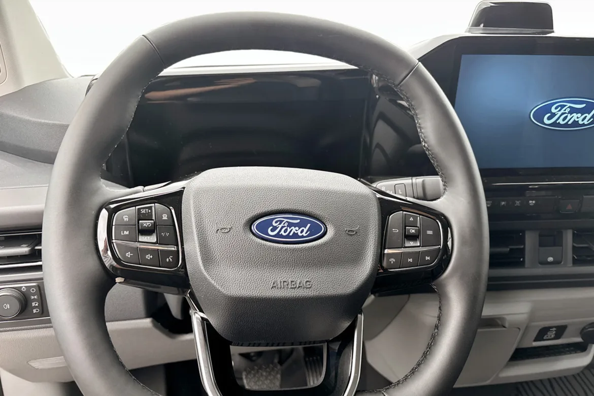 Ford E-Transit Custom 340 AWD