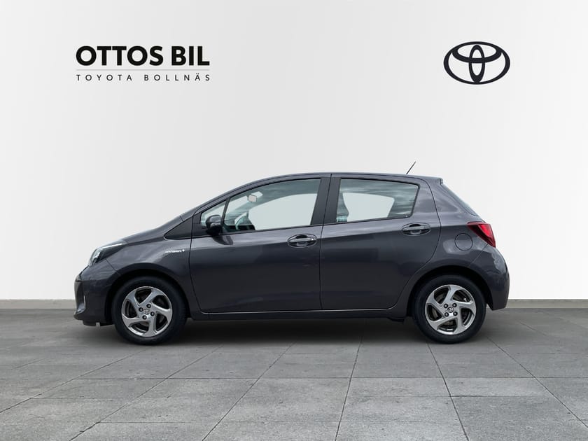 Bild 3 av Toyota Yaris Hybrid 1,5 HSD 5-D HSD /S-V-Hjul,Bakckamera