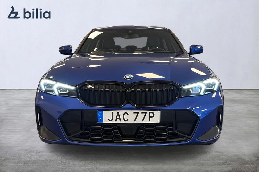 Bild 5 av BMW 330e xDrive Sedan M Sport / HIFI / Drag / Värmare / Sportstolar