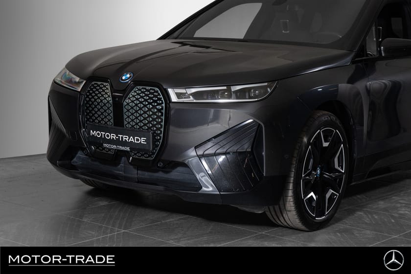 Bilde 2 av BMW iX xDrive50 xDrive 50 Fully Charged BAKAKSELSTYRING | H&K | LUFTFJ.
