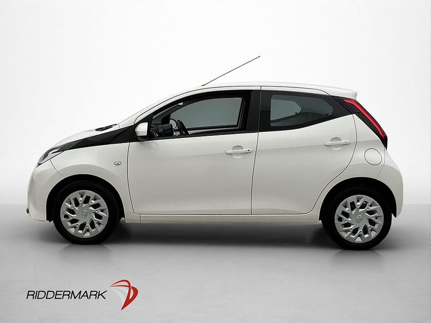 Bild 4 av Toyota Aygo X-PLAY Backkamera Farthållare CarPlay