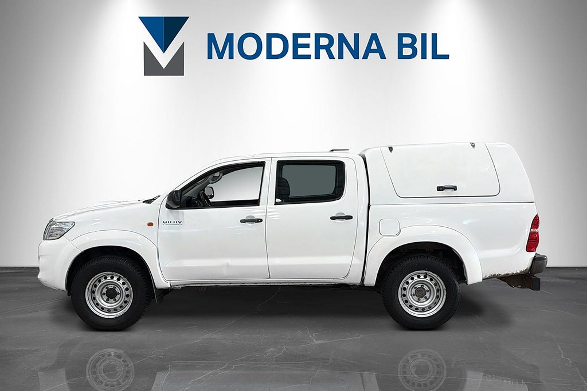 Toyota HiLux 2015, bild 2/10