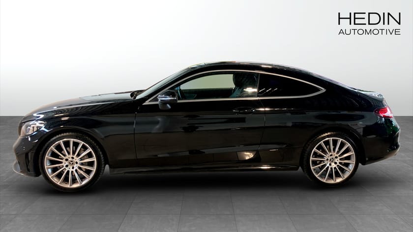 Bild 3 av Mercedes-Benz C 220 d 4MATIC Coupé // AMG // PANORAMA // VÄRMARE