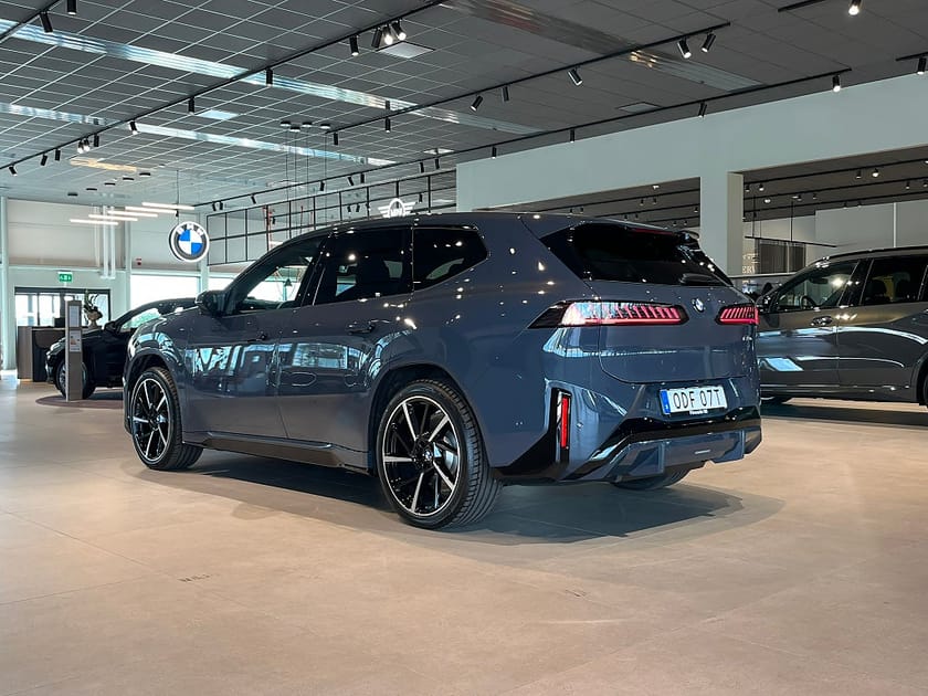 Bild 5 av BMW iX3 50 xDrive M Sport Supercharged Pano D/A Plus H/K Drag