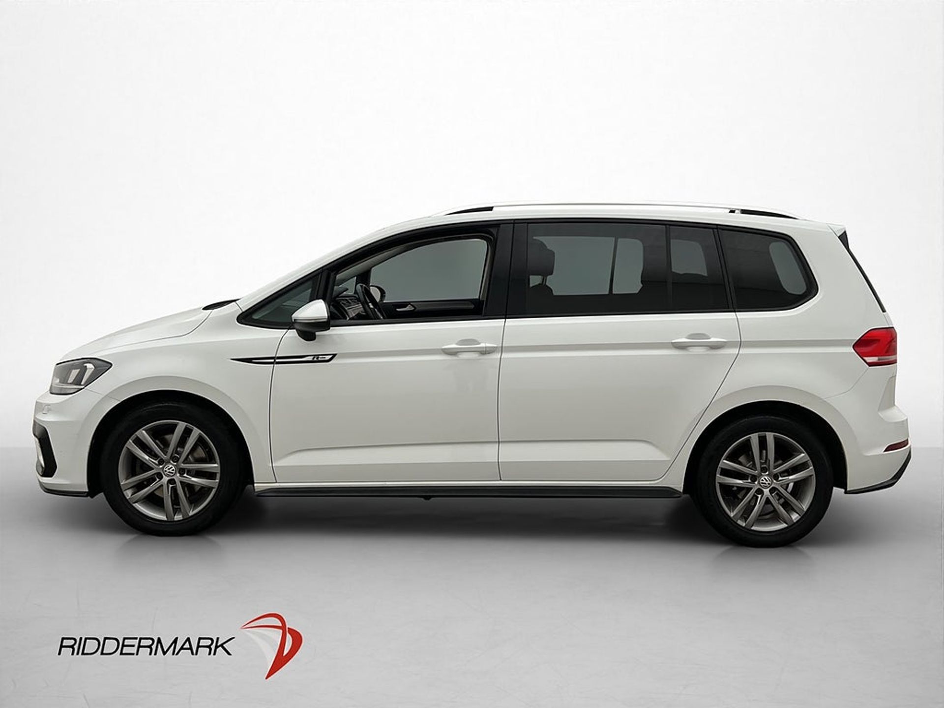 Volkswagen Touran 2018, photo 4/10