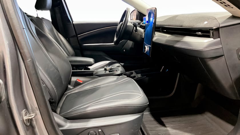 Bild 3 av Ford Mustang Mach-E Long Range | RWD 294HK | B&O Ljudsystem | 360 Kamera |
