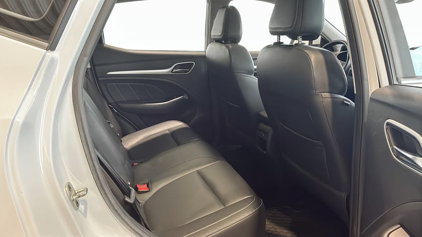 Bild 5 av MG ZS EV 45 kwh Luxury Glastak