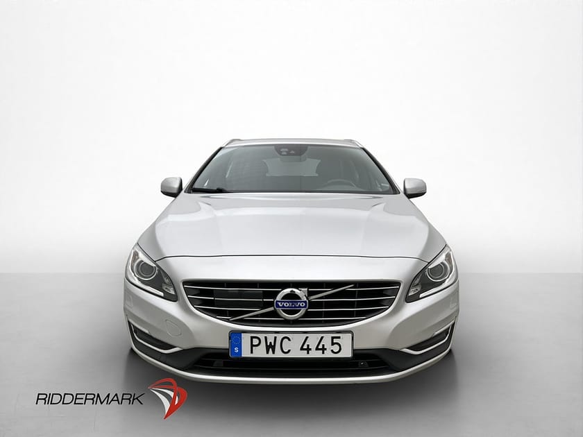 Bild 2 av Volvo V60 D5 Twin Engine AWD Summum Classic VOC Värm Drag