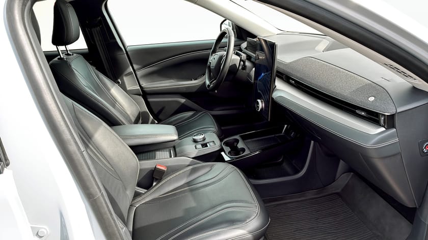 Bild 3 av Ford Mustang Mach-E Long Range RWD 294hk Teknikpaket +