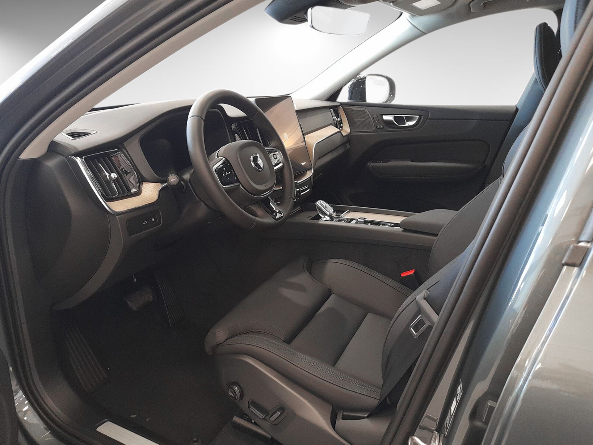 Volvo XC60 T6 Plug-In Hybrid AWD 2027, bild 5/10