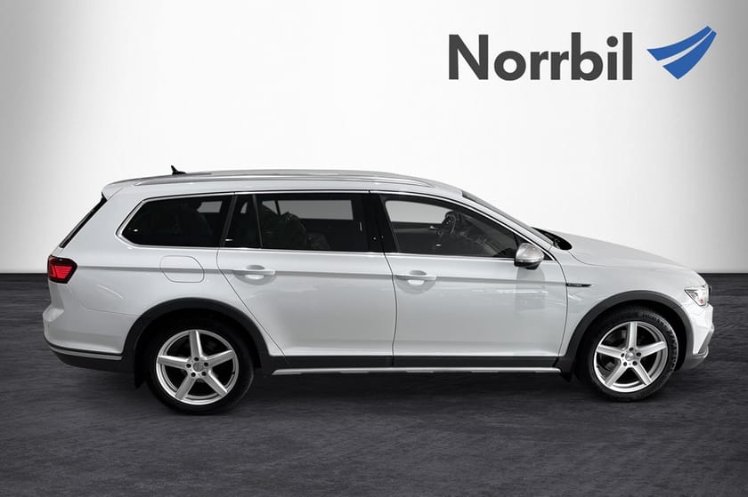 Bild 4 av Volkswagen Passat Alltrack TDI 200 Läder Kamera Värmare Backljus+LED