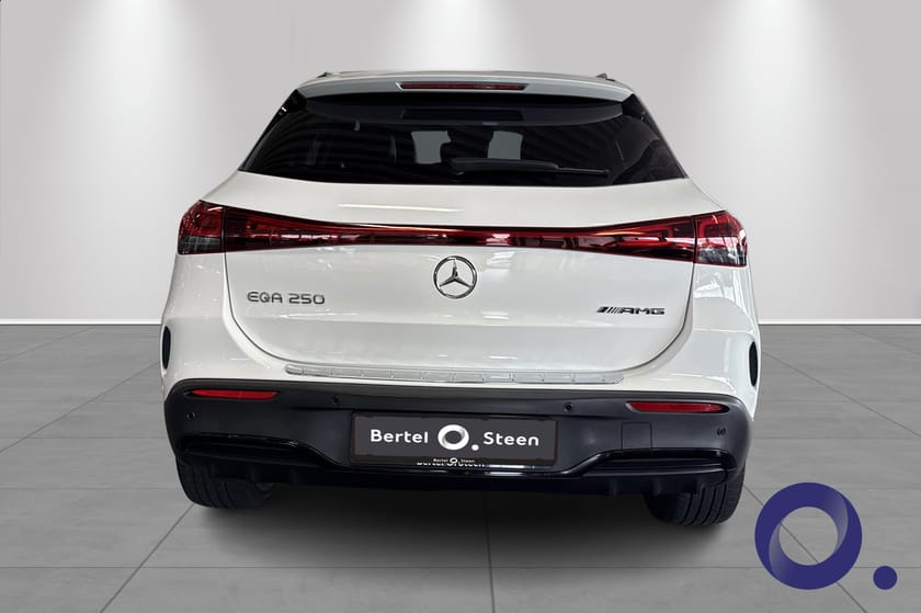 Bilde 4 av Mercedes-Benz EQA 250 AMG|Hengerfeste|Nattpakke|Adaptiv Cruice|Lav km
