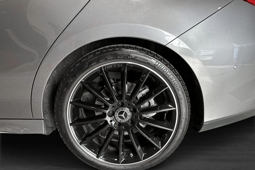 Bild 5 av Mercedes-Benz CLA 180 Shooting Brake AMG Premium Panorama Burmester 136hk