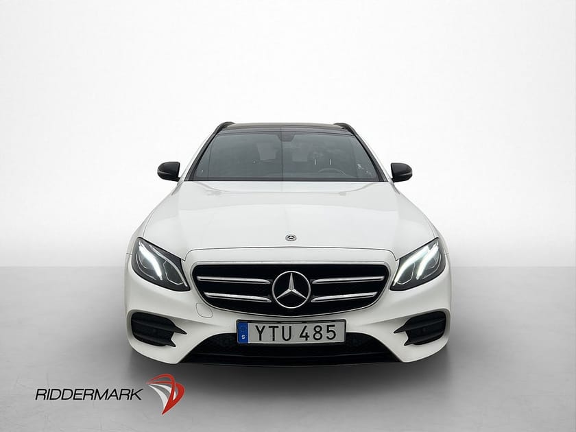 Bild 2 av Mercedes-Benz E 200 T d AMG Night Pano Wide Navi Kamera Drag